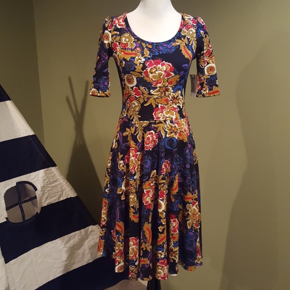 LuLaRoe Nicole Dress